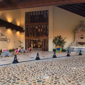 https://hilton-puerto-vallarta-resort.hotelspuertovallarta.org