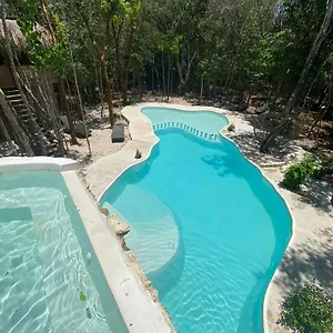 Camping Aldea Maya-ha Con Cenotes ***